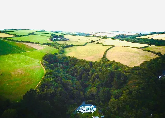 Gordy Hall -Sea Facing Welsh Cottage With Stunning Views