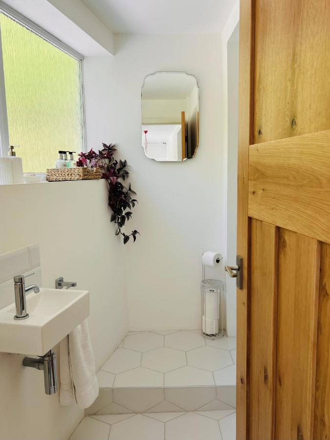 Gordy Hall -sea Facing Welsh With Stunning Views Holiday home *