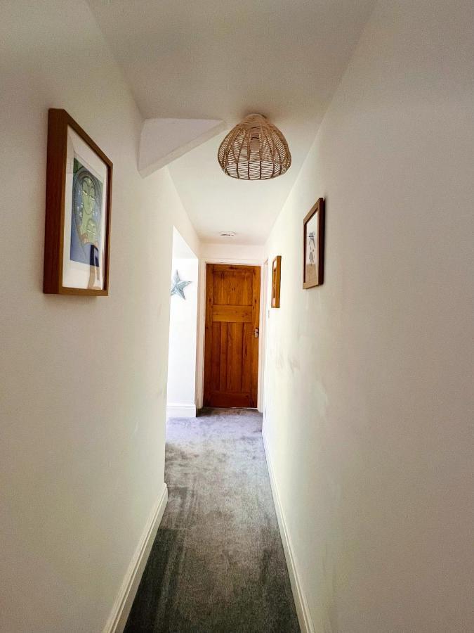 Gordy Hall -sea Facing Welsh With Stunning Views Holiday home Pendine