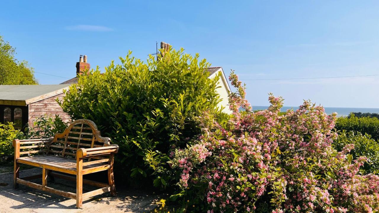 Holiday home Gordy Hall -sea Facing Welsh With Stunning Views