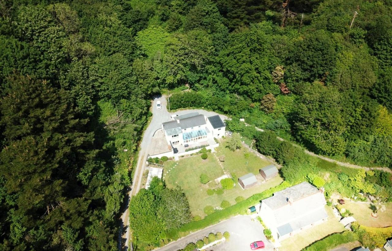 Gordy Hall -sea Facing Welsh With Stunning Views *